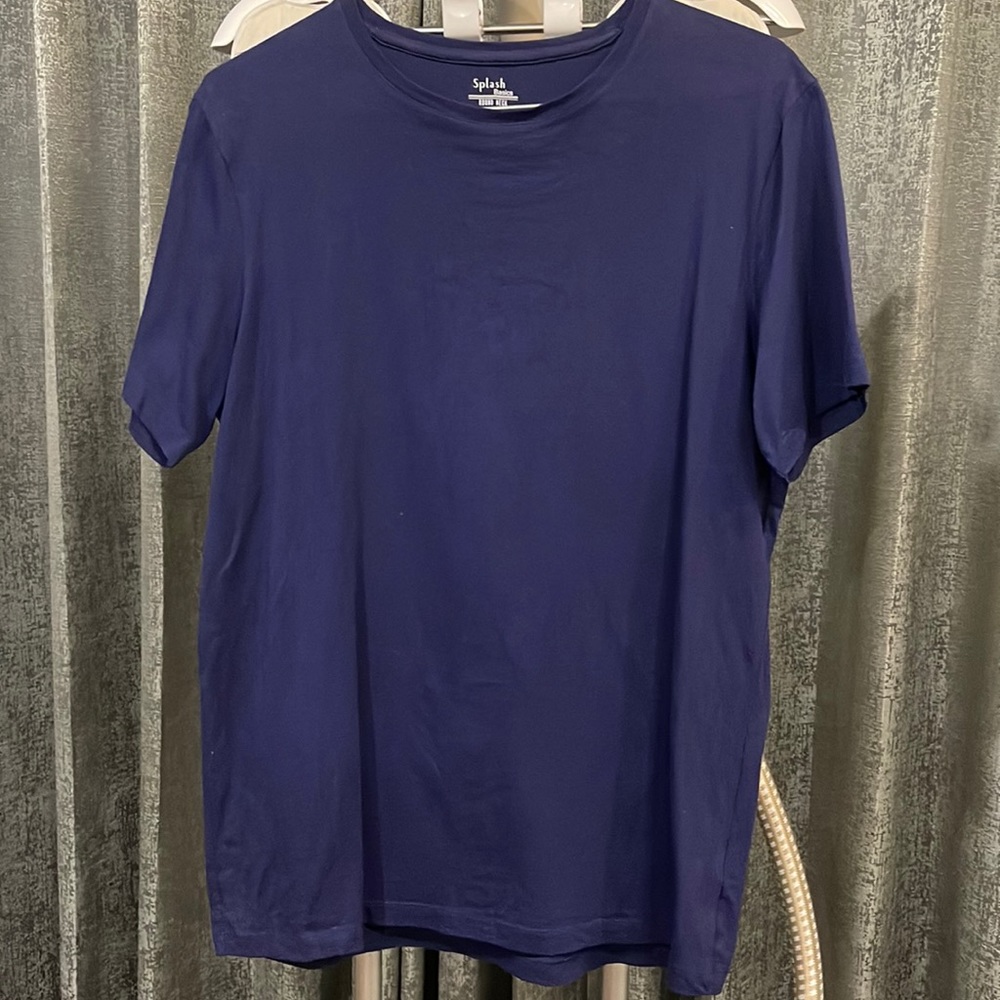 Smart Essential Basic Round Neck Tshirt - Picture 1 of 6